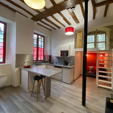 Le Gite De Lancelot Avec Balneo City Center Sens Exterior photo